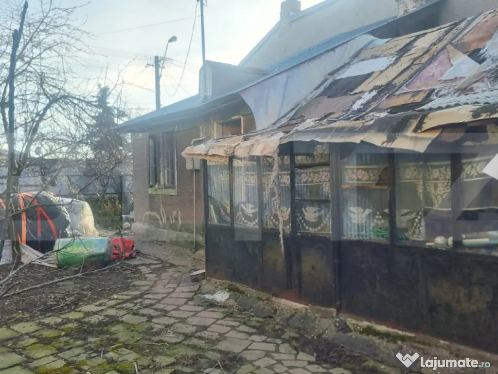 Teren+casa demolabila+anexa noua la rosu, teren 390 mp, zona