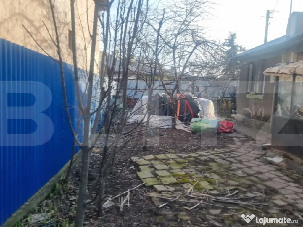 Teren+casa demolabila+anexa noua la rosu, teren 390 mp, zona