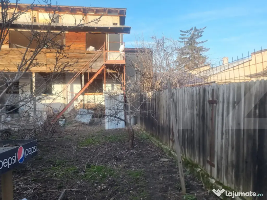 Teren+casa demolabila+anexa noua la rosu, teren 390 mp, zona