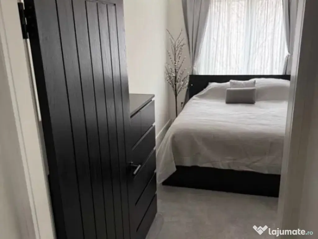 Apartament De Lux Cu 2 Camere Semidecomandate - Etaj 3 Ultracentral 