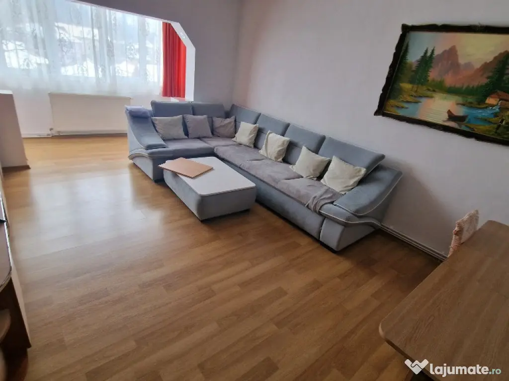 Apartament 3 camere Noua 