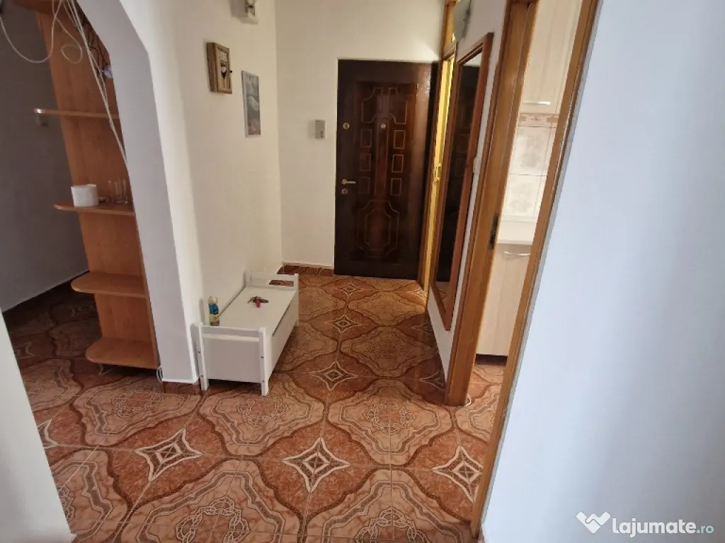 Apartament 3 camere Noua 