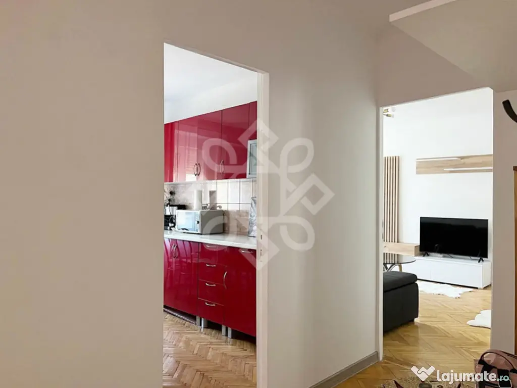 Apartament cu 3 camere de inchiriat pe bld. Stefan cel Mare 