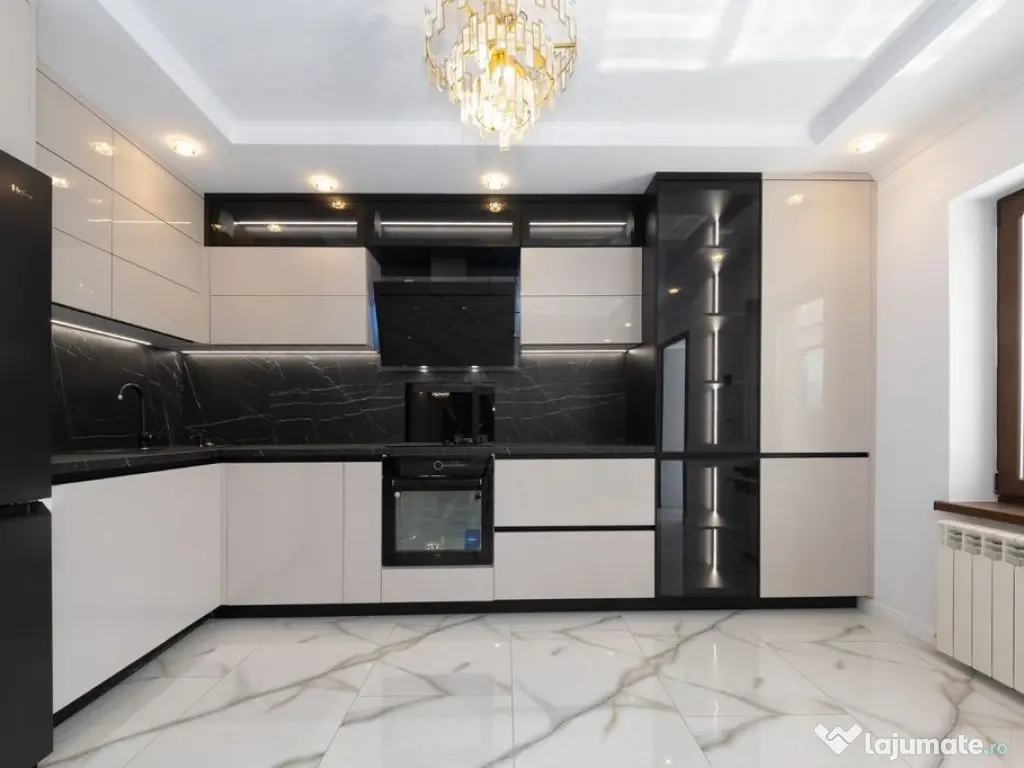 Casa 6 dormitoare+4 bai -1500 mp teren-Sacele 