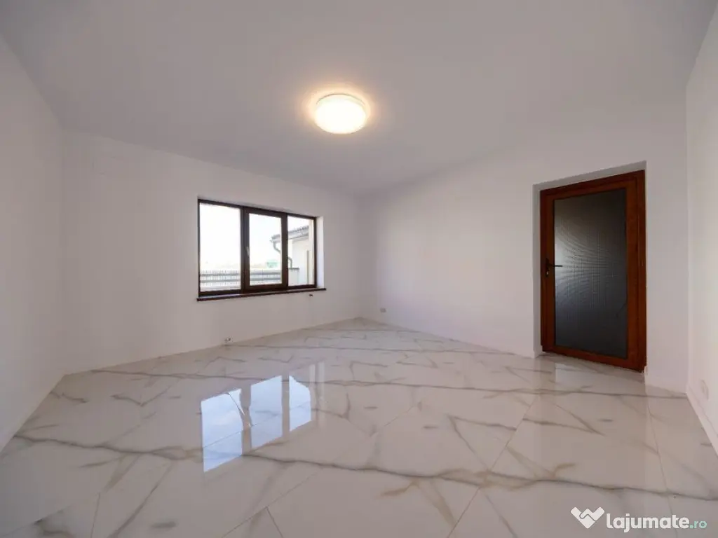 Casa 6 dormitoare+4 bai -1500 mp teren-Sacele 