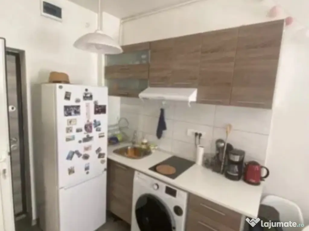 Garsoniera decomandata - zona Noua 