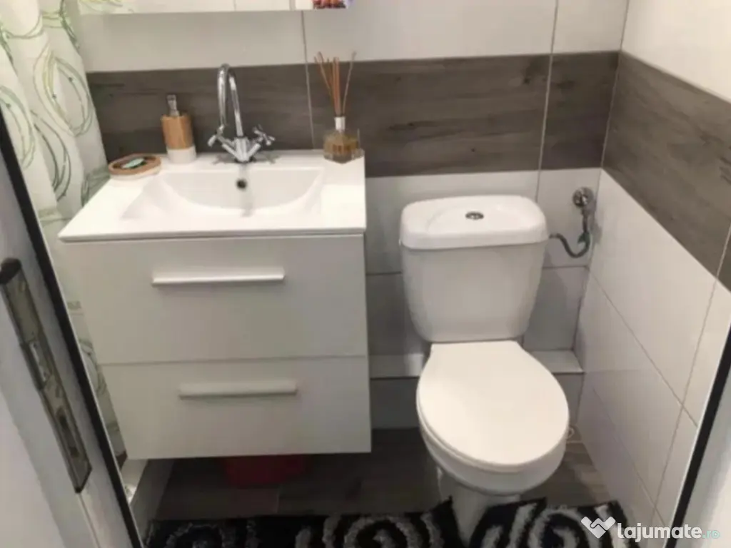 Garsoniera decomandata - zona Noua 