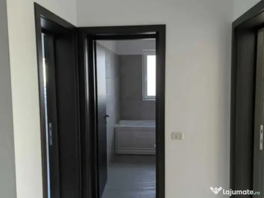 Apartament 2 camere, decomandat - zona Sanpetru 