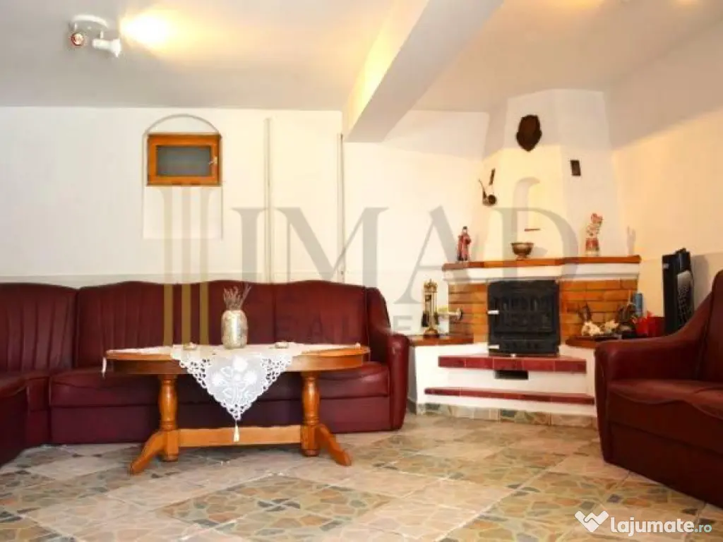 Casa 7 camere 1000 mp teren, ideala pensiune - Runcu zona 