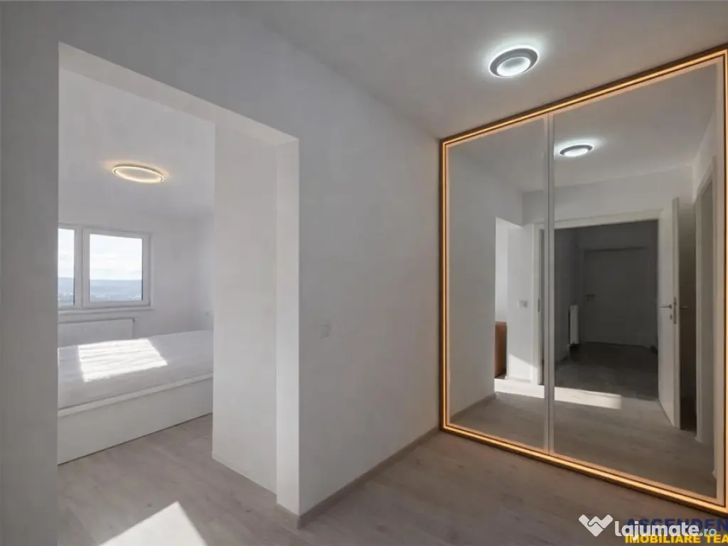 Prima ! Decomandat, 3 camere, 2 bai, loc de parcare, Casa No 