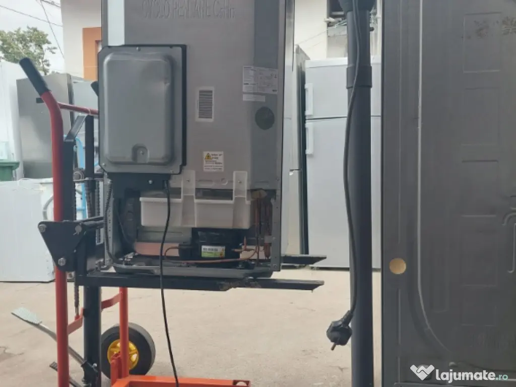 Repar Frigidere Mașini de spălat Uscătoare 