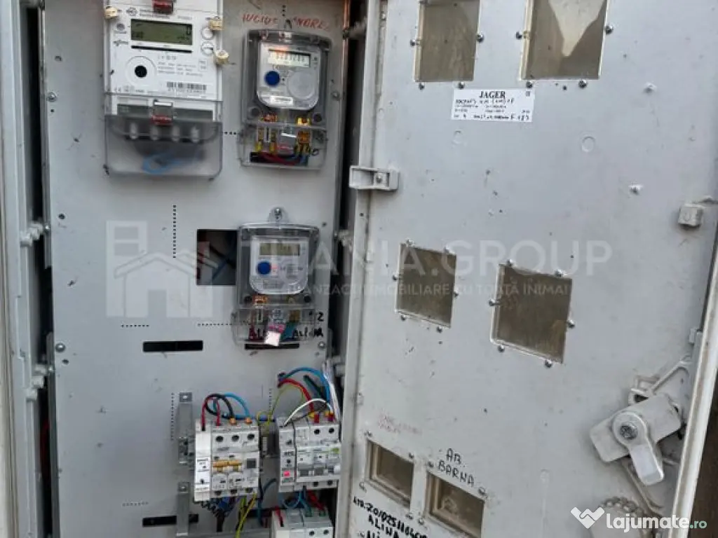 Teren 500 mp, împrejmuit, curent și internet pe teren, ... 