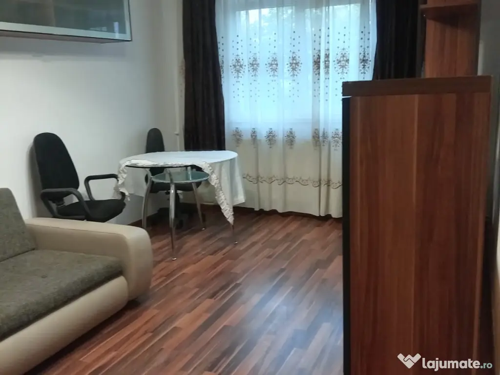 Apartament ,2 camere mobilat si utilat 