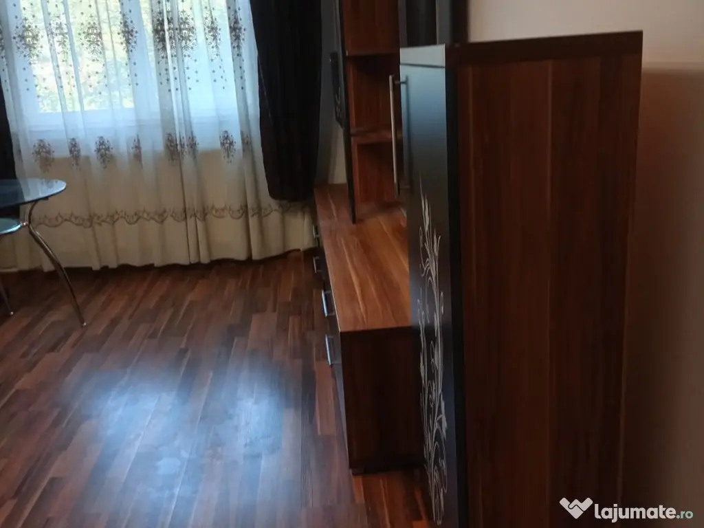 Apartament ,2 camere mobilat si utilat 