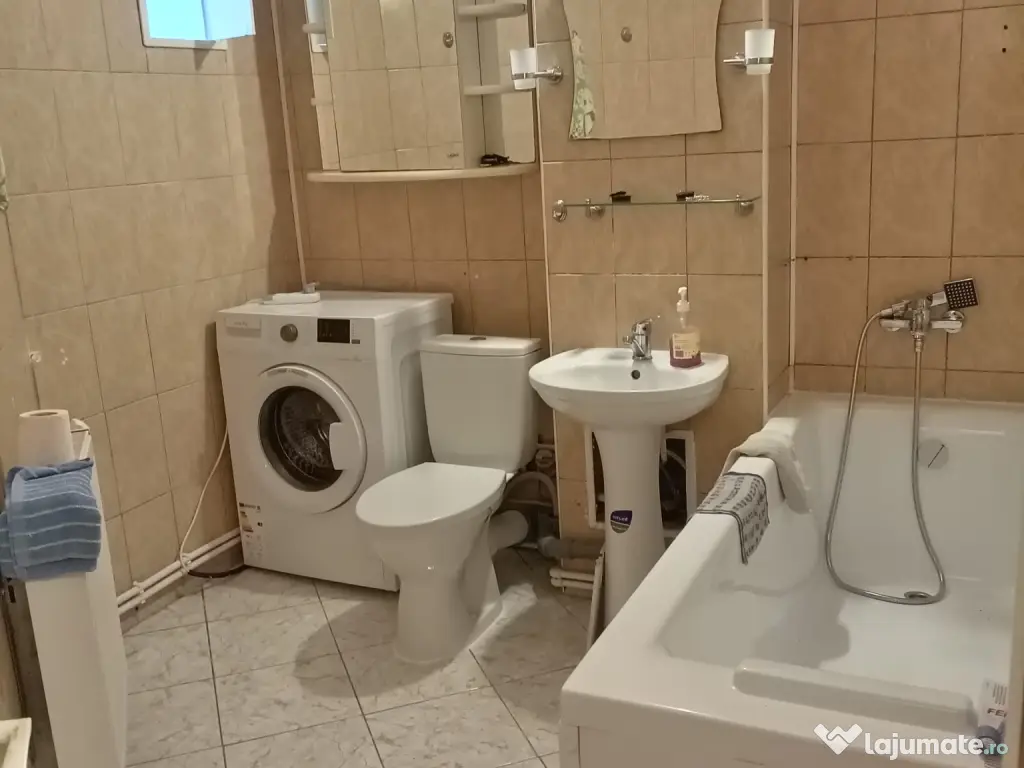 Apartament ,2 camere mobilat si utilat 