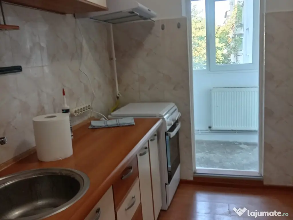 Apartament ,2 camere mobilat si utilat 