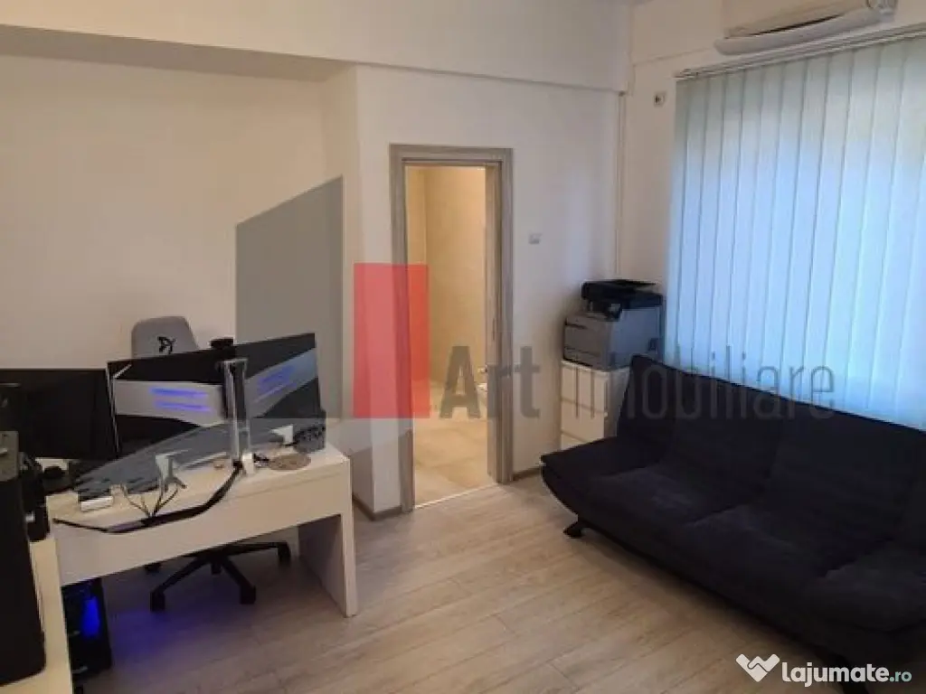 Apartament cu trei camere-Parcul Carol-Monetarie-cu centr... 