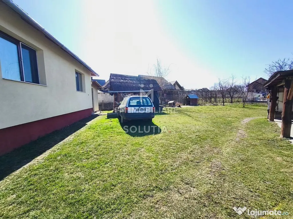 Casă de vânzare Satu Nou de Sus | 3 camere | Teren 807 mp 