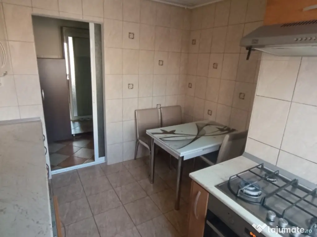 De vanzare 3 camere 68 mp RENOVAT BRANCOVEANU 