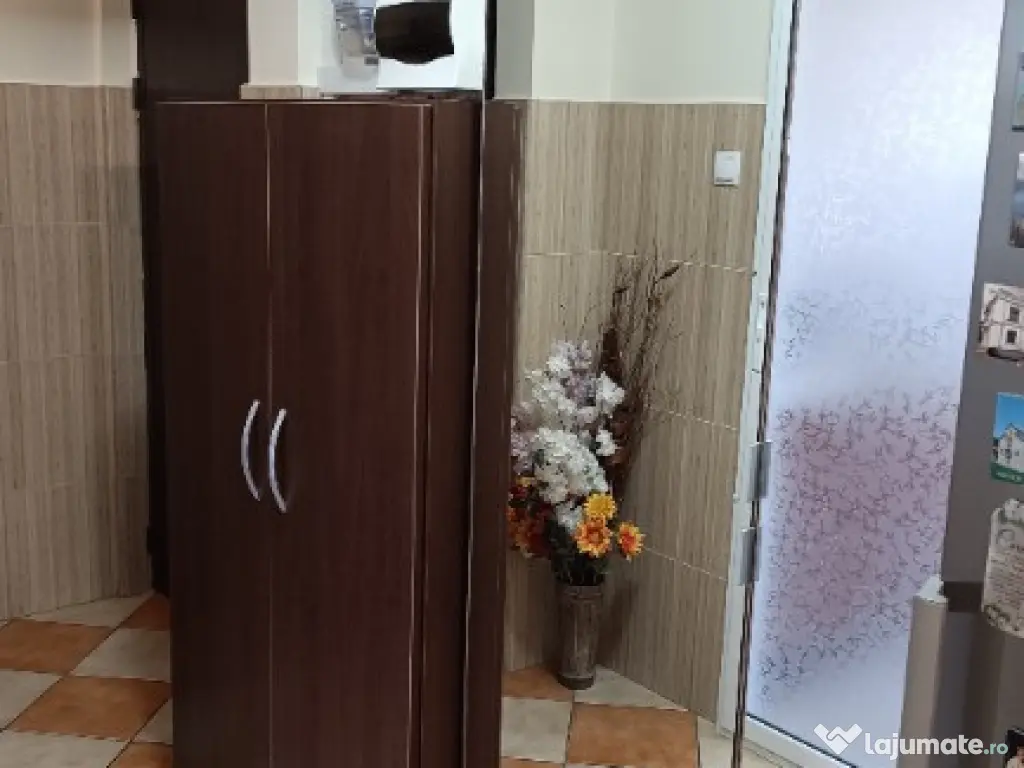 De vanzare 3 camere 68 mp RENOVAT BRANCOVEANU 