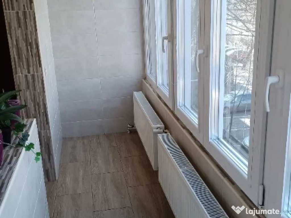 De vanzare 3 camere 68 mp RENOVAT BRANCOVEANU 