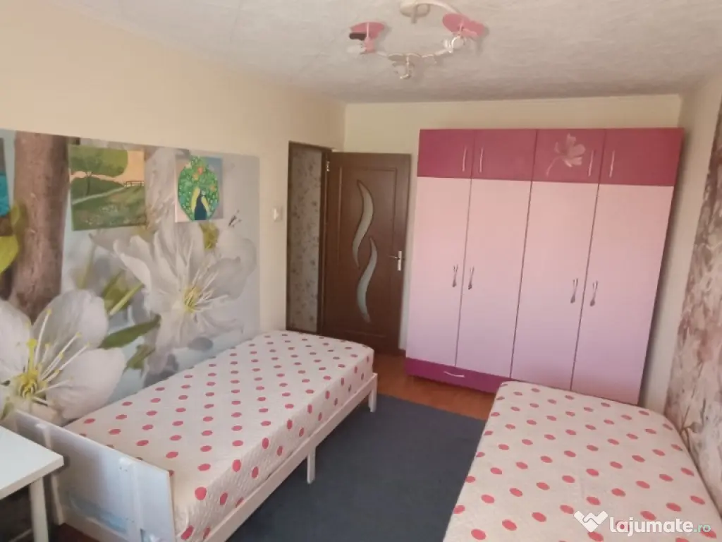 De vanzare 3 camere 68 mp RENOVAT BRANCOVEANU 