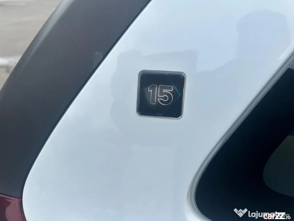 Dacia Logan MCV, ediție aniversară 15 