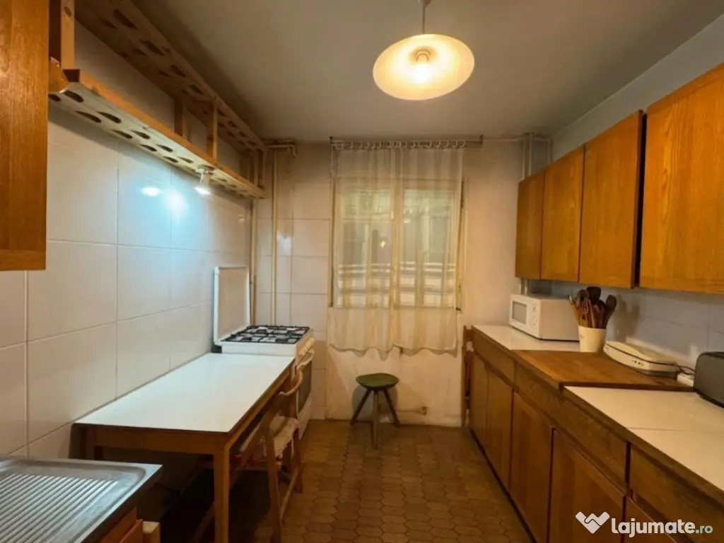 Apartament 3 camere Pantelimon Piata Delfinului 