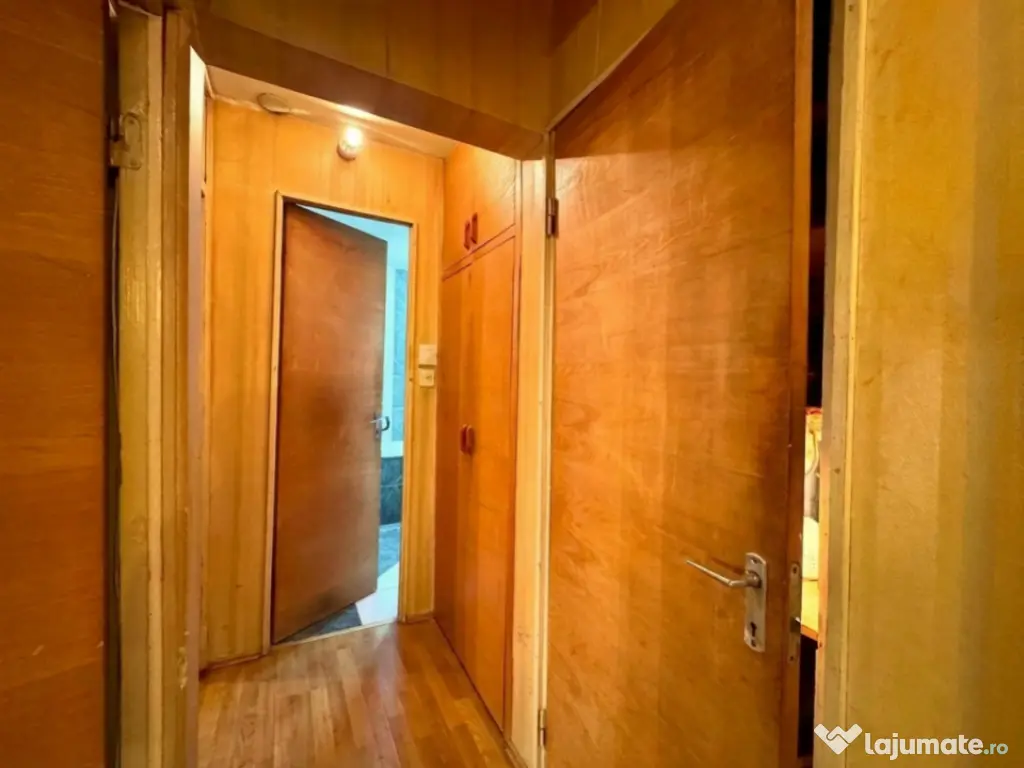 Apartament 3 camere Pantelimon Piata Delfinului 