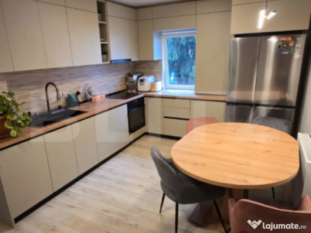 OPORTUNITATE: Apartament, 3 camere, de lux în Zorilor, gata