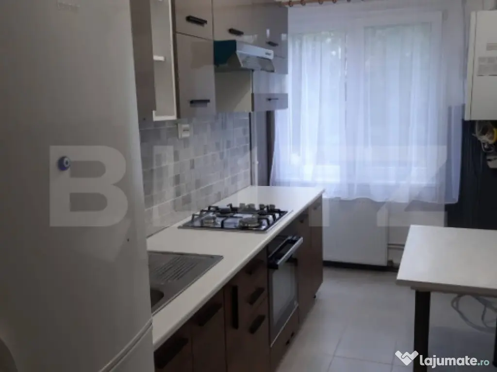 Apartament 3 camere, 84 mp, zona Central