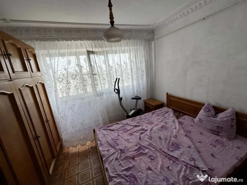 - Apartament 2 camere, confort 1 decomandat, zona Plantelor