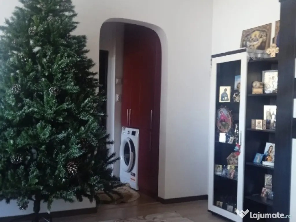 Apartament Cu 2 Camere Semidecomandate Zona Ultracentral 