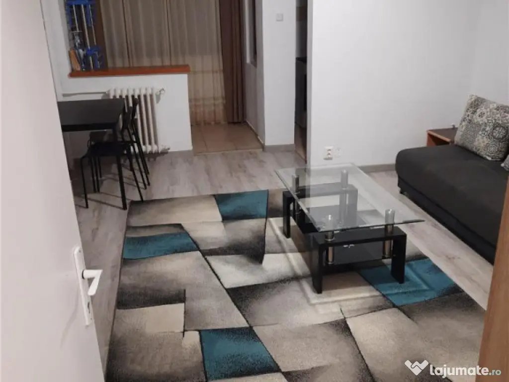 Garsoniera spatioasa zona Astra 