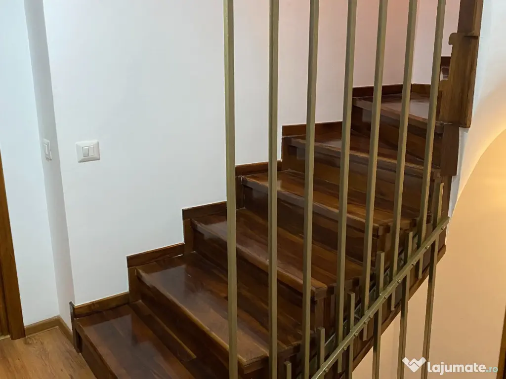 Metal la comandă, porți, garduri, balustrade,mobilier, rame decorative 