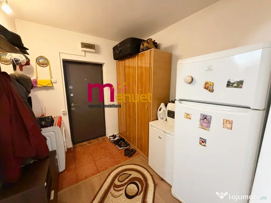 Apartament 2 camere,Piata Neptun, etaj 1 