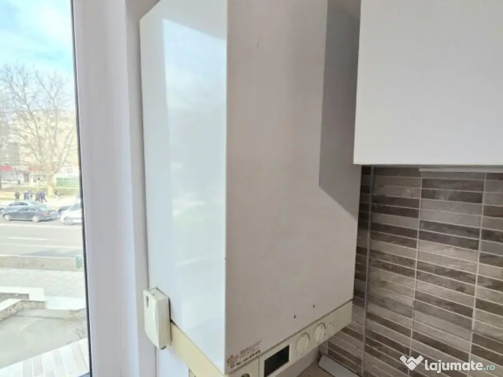 Apartament 3 camere de inchiriat - Tomis 3, Constanta 