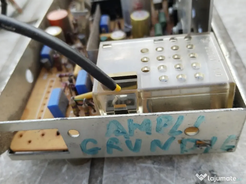 Boxă cu amplificator tv grundig 