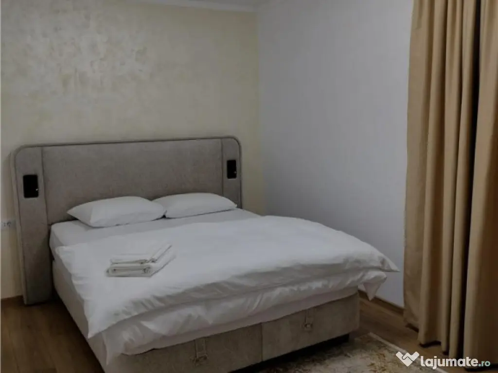 Apartament 3 camere renovat modern cu loc de parcare inclus 