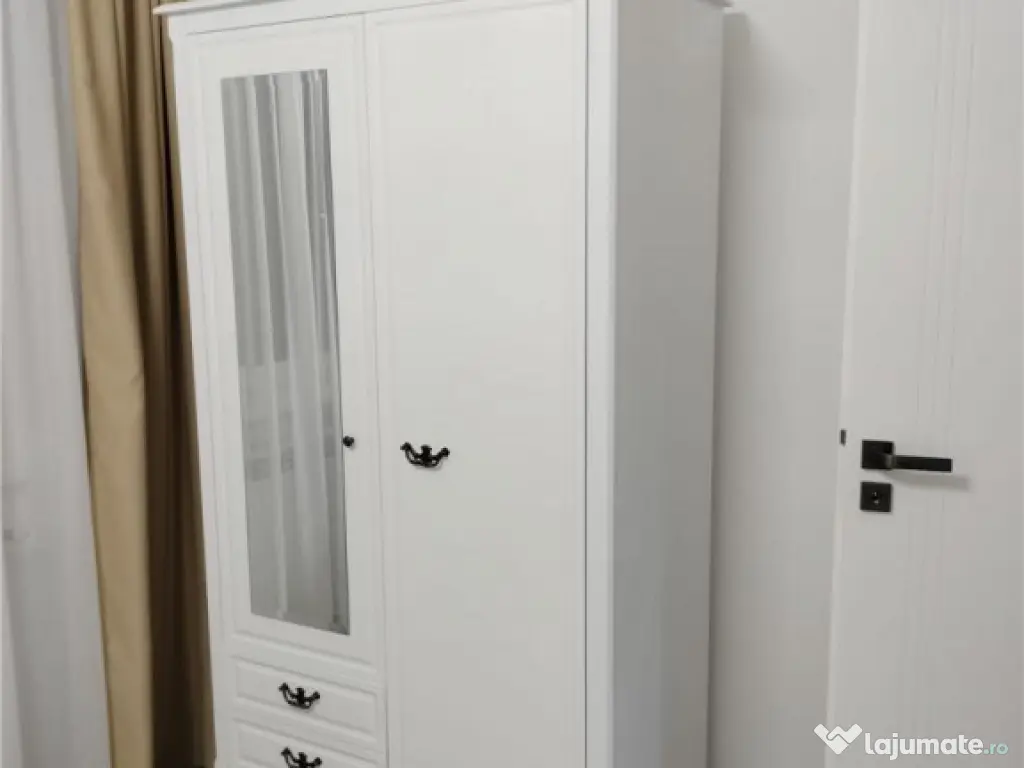 Apartament 3 camere renovat modern cu loc de parcare inclus 