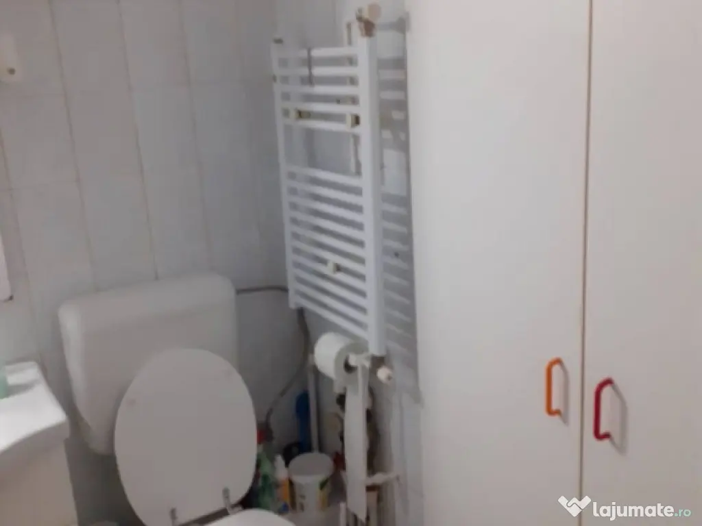 Piata sudului etaj 4 decomandat 