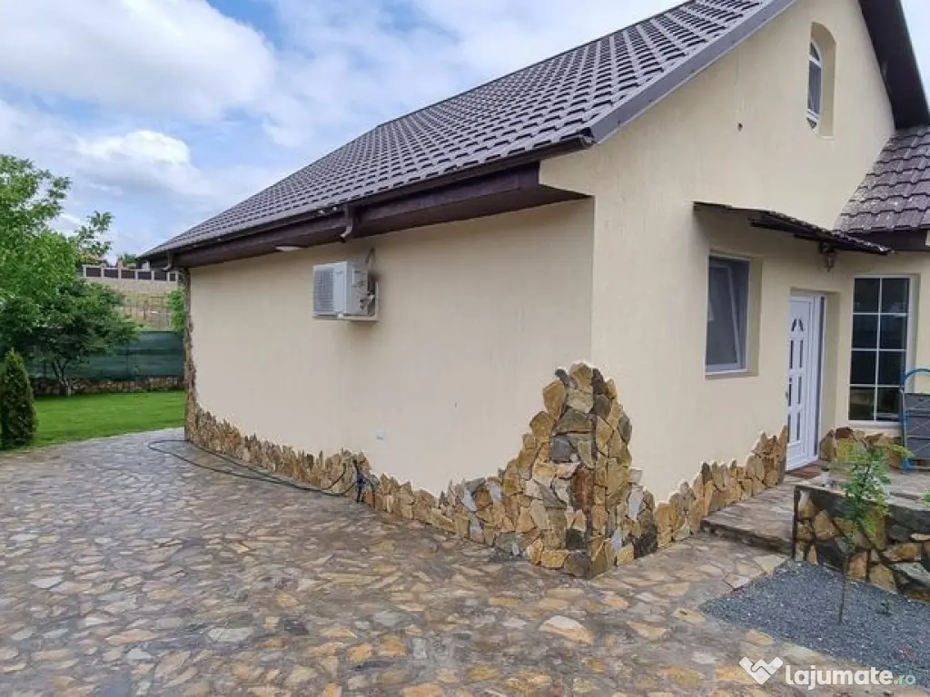 De inchiriat, vila noua - Bariera Traian - Lacul Brates