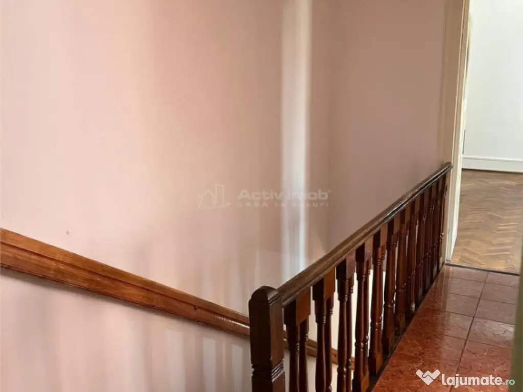 Casa situata ultracentral, pretabila pentru sediu de firma c 