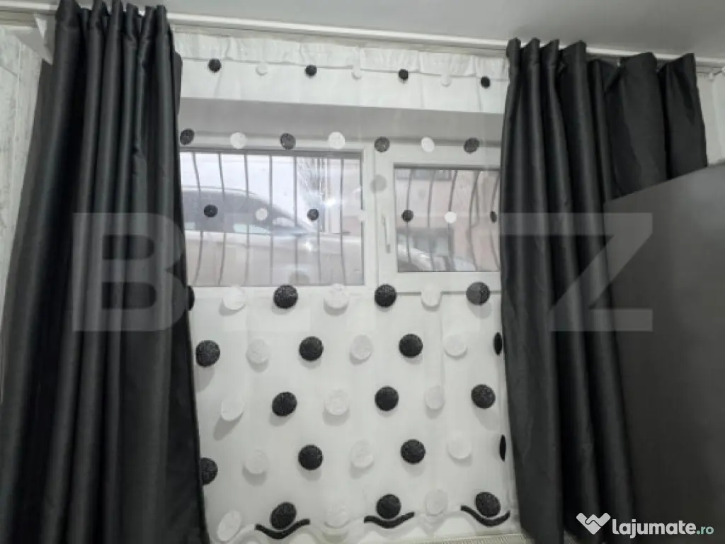 Garsoniera Demisol Metrou Eroii Revolutiei 