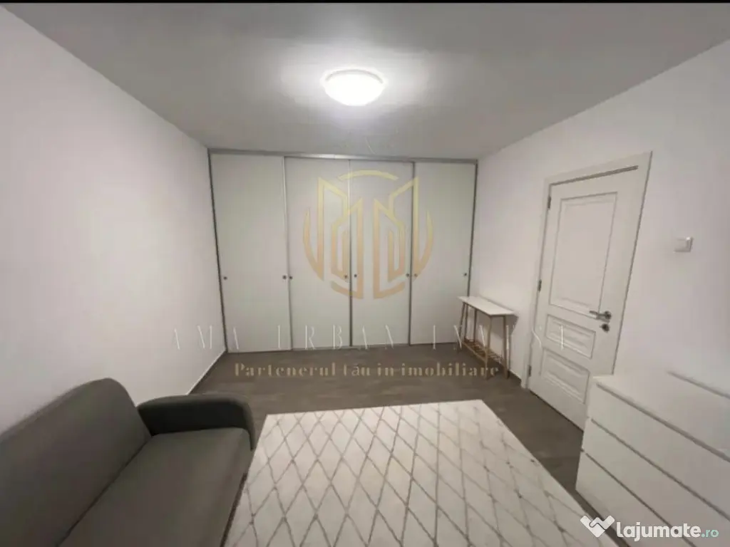 2 camere gata de mutat Titan