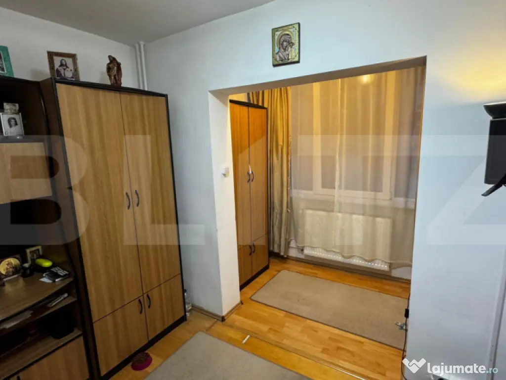 Apartament 4 camere decomandate, 86 mp, zona Soarelui
