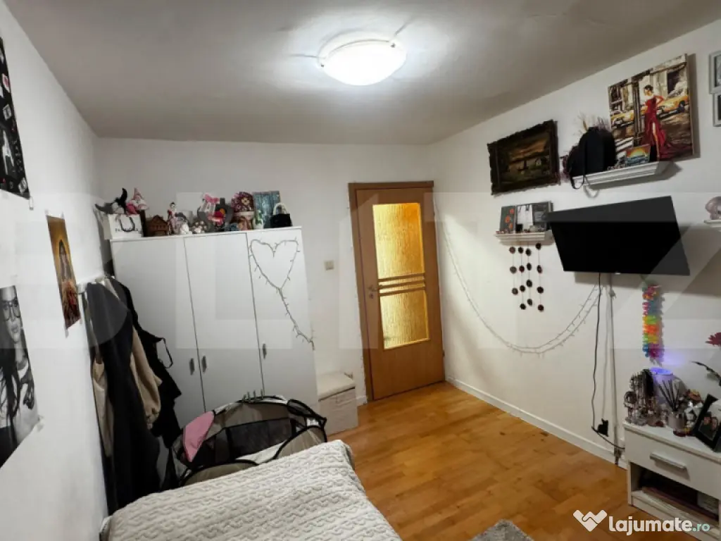 Apartament 4 camere decomandate, 86 mp, zona Soarelui