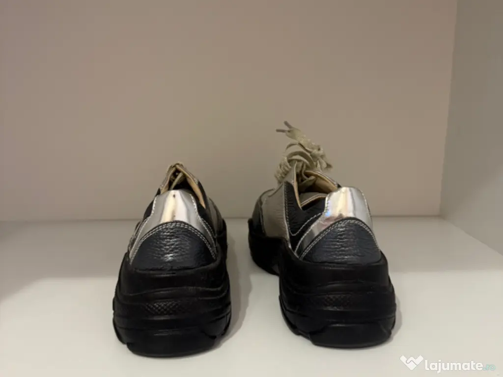 Adidași Piele Prego 