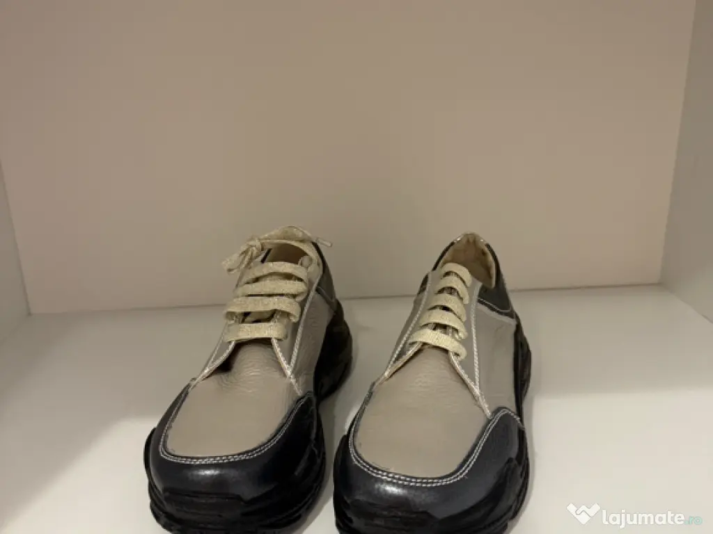 Adidași Piele Prego 