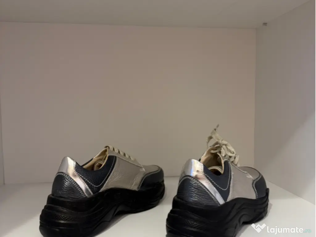 Adidași Piele Prego 